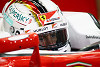 Foto zur News: Vettel in Lauerstellung: Platzierung stimmt, Abstand nicht