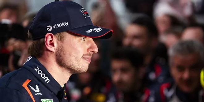 Foto zur News: Irres Angebot an Max Verstappen?