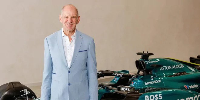 Foto zur News: Erster Arbeitstag von Adrian Newey