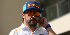 Foto zur News: Comeback im McLaren: Fernando Alonso für Bahrain-Test