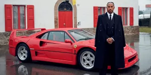 Foto zur News: Ausnahmezustand in Maranello: Lewis Hamilton ist da!