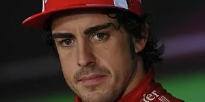 Foto zur News: Alonso: &quot;Vettel fährt fantastisch&quot;