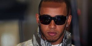 Foto zur News: Hamilton #AND# Mercedes: Gerüchte nehmen Fahrt auf
