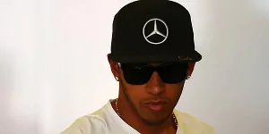 Foto zur News: Benzinpoker: Hamilton lobt Arbeit der FIA