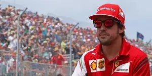 Foto zur News: Alonso: &quot;Drei Titel - das ist noch einmal ein Schritt&quot;