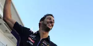 Foto zur News: Elvis lebt: Ricciardo bejubelt Maximalausbeute Platz drei