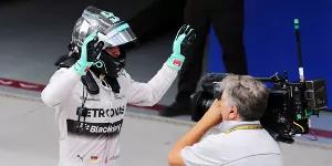 Foto zur News: Rosberg bricht Hamiltons Siegesserie: &quot;Bin sehr glücklich&quot;