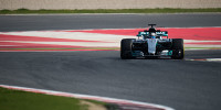 Foto zur News: W08 hält, was er verspricht: Mercedes fährt erste Renndistanz