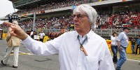 Foto zur News: Gegenwind: Grid-Girls sauer, Ecclestone zeigt Unverständnis