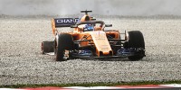 Foto zur News: Fernando Alonso: Unfall gleich zu Beginn der Formel-1-Tests