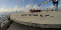 Foto zur News: Spektakulärer Stunt in Miami: Donuts auf Wolkenkratzer-Dach!