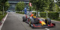 Foto zur News: Vor Spielberg: Red Bull RB15 geht auf große Österreich-Tour