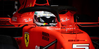 Foto zur News: Ferrari: Sebastian Vettel bekommt erste Ausfahrt im SF1000