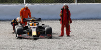 Foto zur News: F1-Test Barcelona: Bestzeit Vettel, Topstars im Kiesbett!