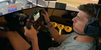 Foto zur News: Wegen Corona-Pause: Max Verstappen hält sich mit Sim-Racing fit