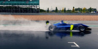 Foto zur News: McLaren-Fahrer testen in Silverstone - aber ohne Formel-1-Autos!