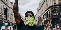 Foto zur News: BlackLivesMatter-Demo: Jetzt geht Lewis Hamilton selbst auf die Straße