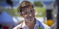 Foto zur News: Warum Toto Wolff kein Gesichtsvisier mehr tragen darf