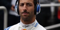 Foto zur News: Daniel Ricciardo frustriert: &quot;Hoffentlich finden wir ein riesiges Loch im Auto!&quot;