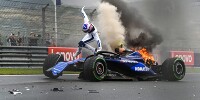 Foto zur News: Feuer nach Sargeant-Crash: Zandvoort hält kurz den Atem an!