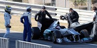 Foto zur News: Testauftakt in Valencia: Mercedes steht als Erster