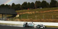 Foto zur News: Schwierige Bedingungen in Barcelona: Hamilton führt zu Mittag