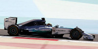 Foto zur News: Hamilton dominiert dritten Testtag in Bahrain