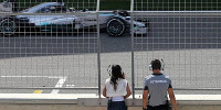 Foto zur News: Mercedes: Hamilton im Dauereinsatz für Pirelli