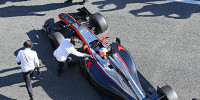 Foto zur News: Motorenprobleme: Vorzeitiges Ende für Alonso in Jerez