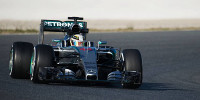 Foto zur News: &quot;Voller Energie&quot;: Lewis Hamilton trotzt Technikpannen