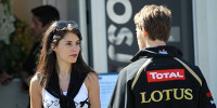 Foto zur News: Romain &amp; Marion Grosjean: Ein Arbeitsloser mit Rucksack...