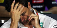 Foto zur News: Red-Bull-Teamchef stichelt: Schwänzte Toto Wolff die PK?