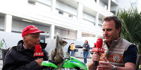 Foto zur News: F1 Backstage: Ecclestones bizarres Geschenk an Niki Lauda