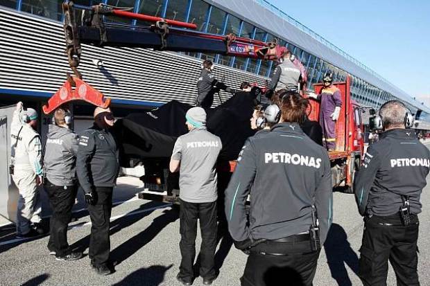Foto zur News: Auftakt in Jerez: Button klar vor Webber