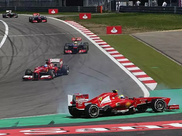 Foto zur News: Erster Heimsieg: Vettel fightet Räikkönen nieder