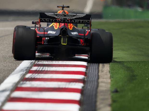 Foto zur News: Red Bull mit Verstappen auf P3: "Es läuft besser als in Bahrain"