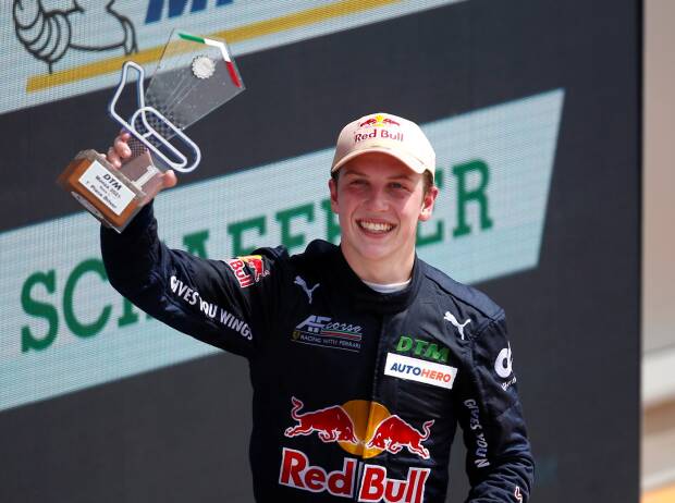 Foto zur News: Liam Lawson: Daniel Ricciardo "hat mir jede Hilfe angeboten"