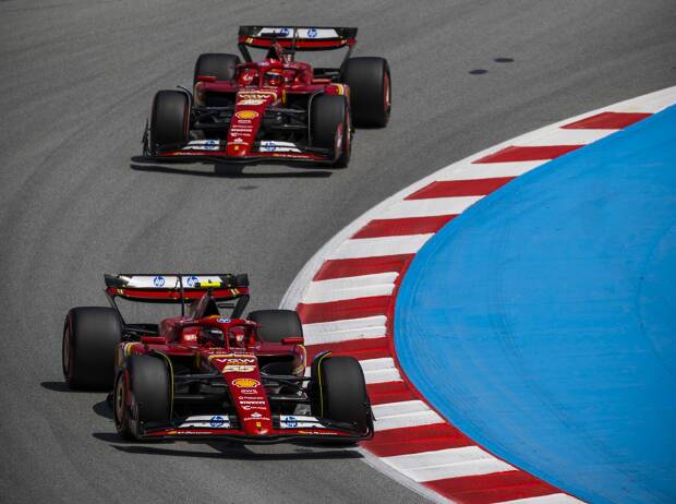 Foto zur News: Sainz und Leclerc betonen: Kein böses Blut zwischen den Ferrari-Teamkollegen