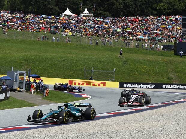 Foto zur News: Aston Martin fernab der Punkte - Alonso genervt: "Silverstone wird genauso"