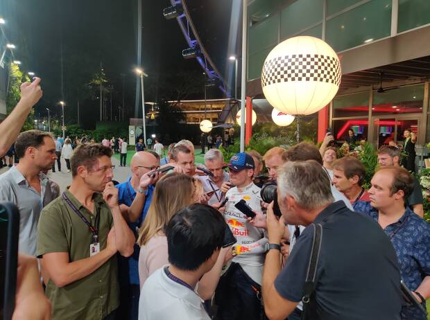 Foto zur News: So lief Max Verstappens trotzige Pressekonferenz in Singapur ab!