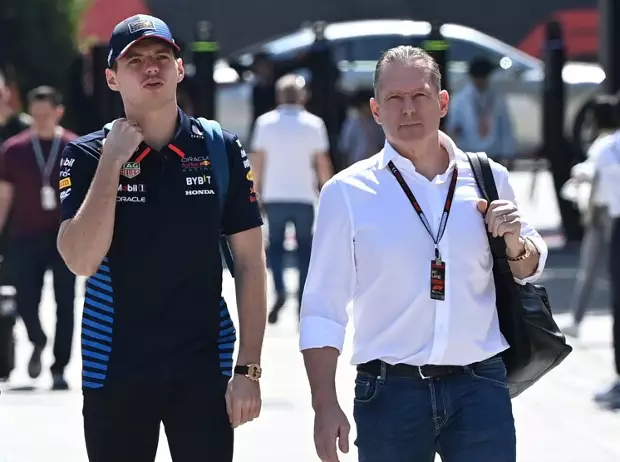 Foto zur News: Jos Verstappen: Max hat's den negativen Journalisten aus England gezeigt!