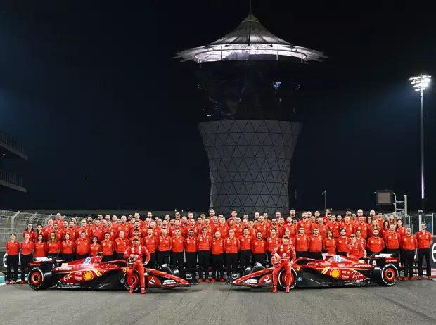 Foto zur News: Leclerc über Abschied von Sainz: "Habe ein paar falsche Schlagzeilen gesehen"