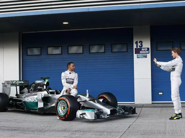 Foto zur News: Hamilton über ersten Mercedes-Titel: So lief das damals mit Rosberg