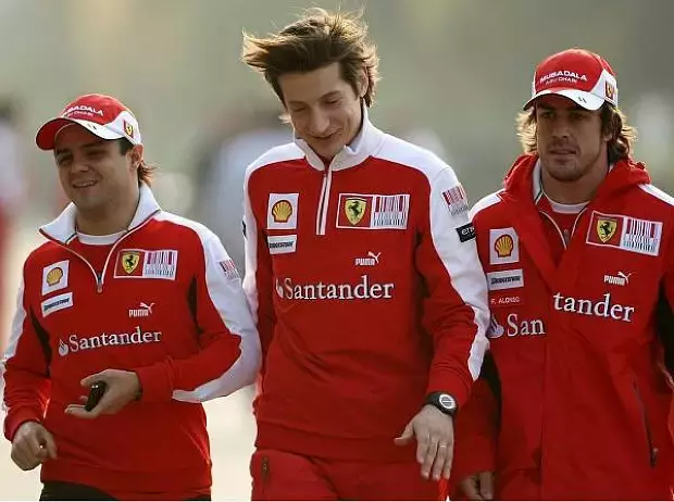 Foto zur News: Alonso-Strafe in Silverstone: Ferrari packt aus!