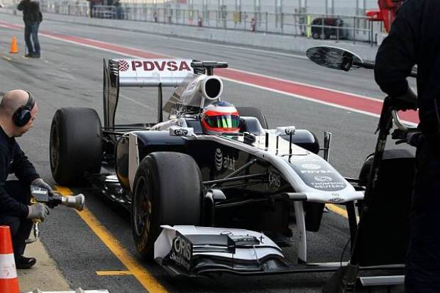 Foto zur News: Sauber überrascht in Barcelona: Bestzeit für Perez