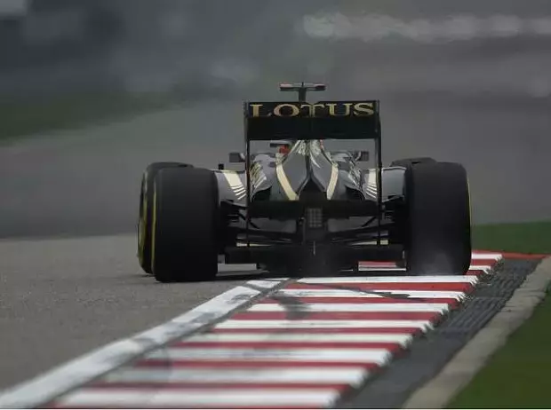 Foto zur News: Silberne erste Startreihe in China: Endlich Rosberg!