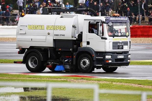 Foto zur News: Gewitter vorhergesagt: Fällt Silverstone ins Wasser?