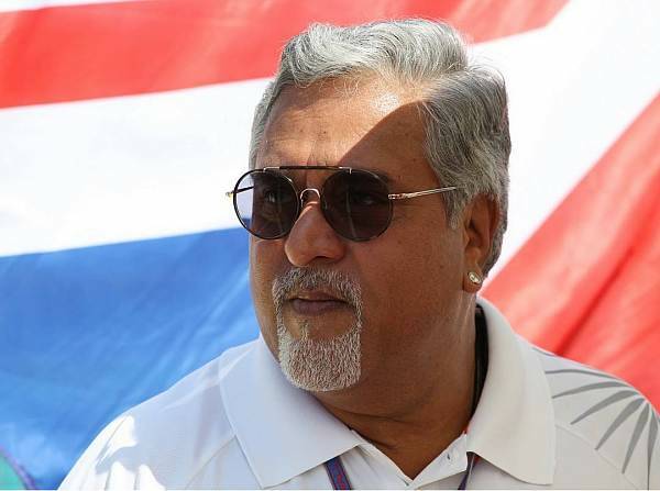 Foto zur News: Mallya: Indischer Formel-1-Playboy mit Ohrring