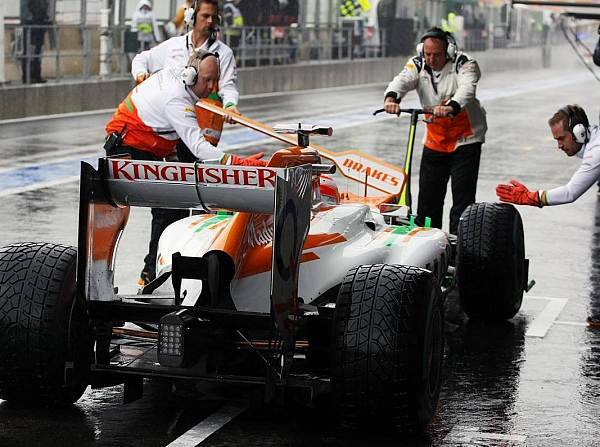 Foto zur News: Force India: Man weiß nie, was das Wetter macht...