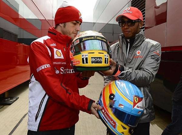 Foto zur News: Hamilton: "Niemand ist so gut wie Alonso"